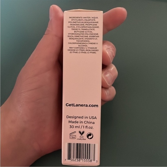 Lanera full coverage soft matte liquid foundation in ivory - Picture 4 of 7